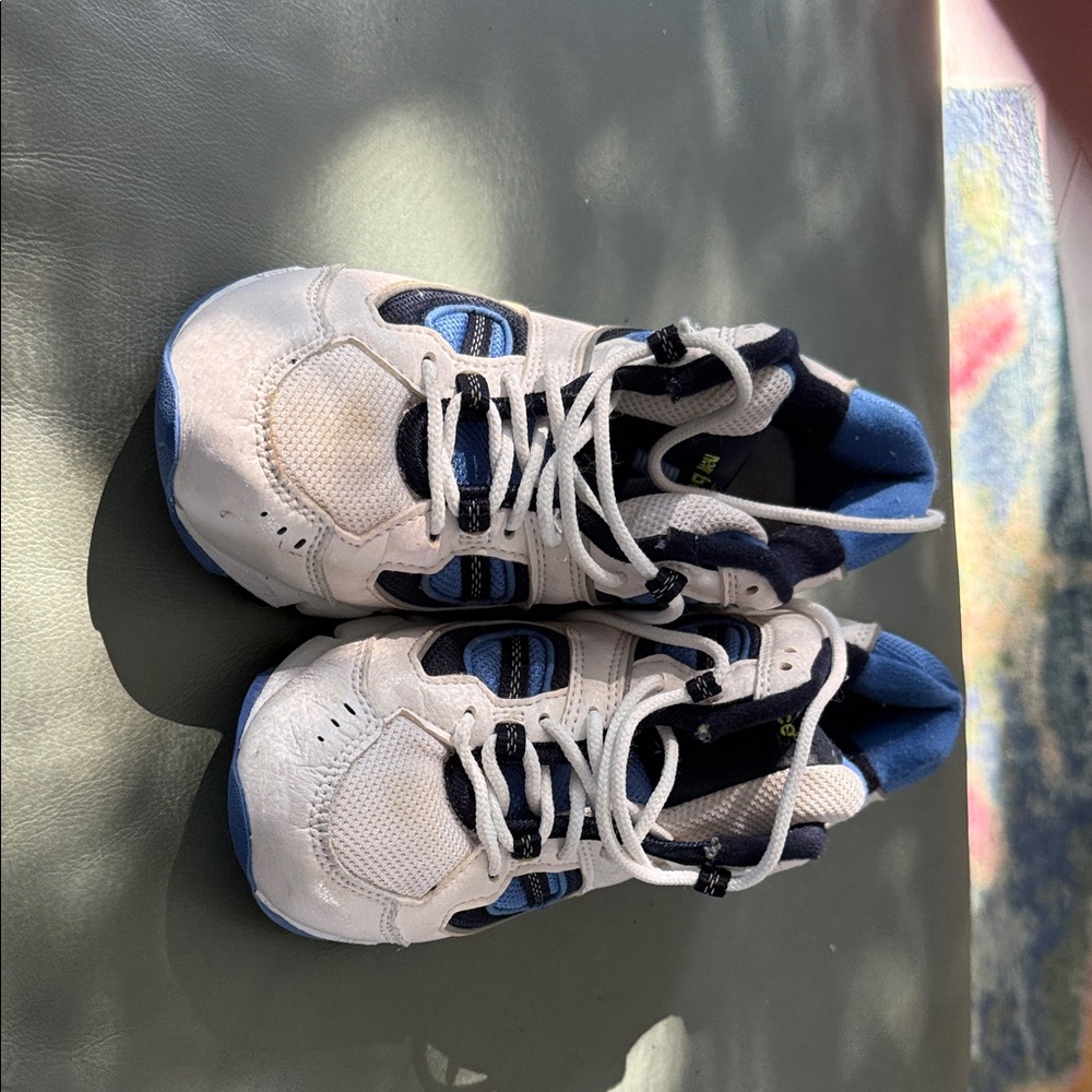 New Balance women’s White and Blue Sneakers